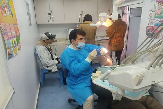 ارائه خدمات سلامت دهان و دندان به اقشار کم‌برخوردار یونس‌آباد رشت 